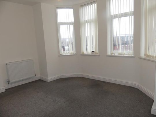 2 bedroom property to rent - Photo 1