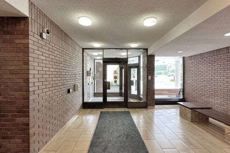 For Lease - 20 Sunrise Avenue Unit# 102, Toronto, Ontario - Photo 3