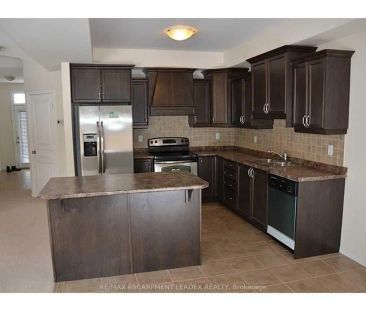 Property For Lease | X9278830 - Photo 2