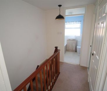 3 bedroom terraced house to rent - Photo 6