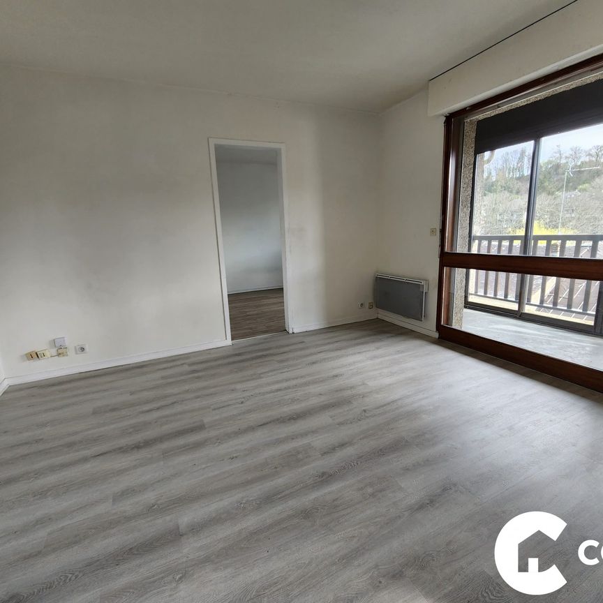 Location Appartement 2 pièces 38m² OLORON STE MARIE 64400 - Photo 1