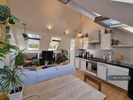 2 bedroom flat to rent - Photo 5