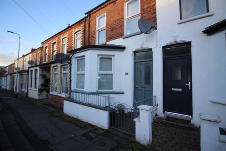 37 Lisburn Avenue, Belfast BT9 7FX - Photo 3