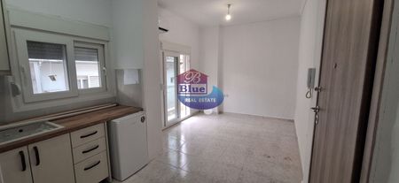Studio/Γκαρσονιέρα για ενοικίαση Καλλιθέα - Άγιοι Θεόδωροι (Συκιές) - Φωτογραφία 3