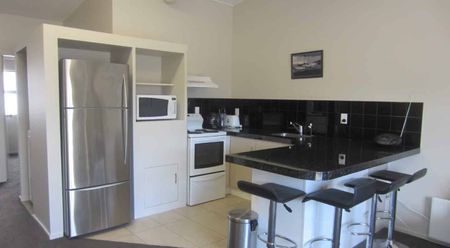 Sunny 2 bedroom apartment - Photo 3