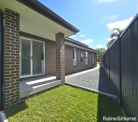 17A Tea Tree crescent, Macquarie Fields, NSW 2564 - Photo 5