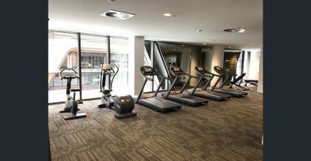 SPACIOUS APARTMENT - WATERFRONT LIVING - Photo 5