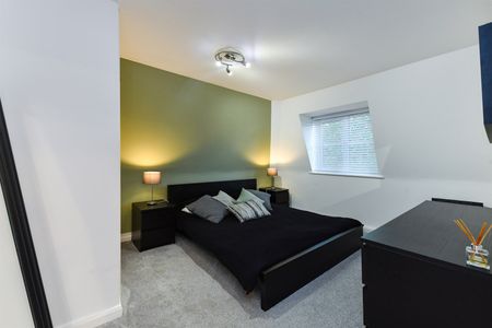 Cambridge Court, West Bridgford NG2 7NN - Photo 2