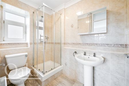 Chepstow Rise, Park Hill, Surrey - Photo 2