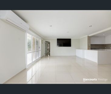 45 Harpenden Street, Huntingdale, WA 6110 - Photo 4