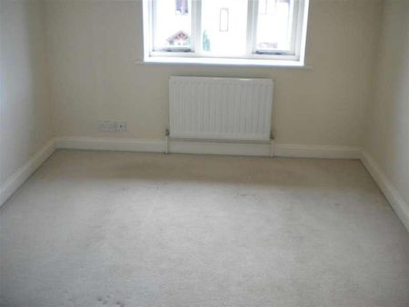 Torville Crescent, Kettering, Northamptonshire, NN15 - Photo 5