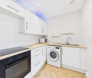 2 bedroom Flat To Let - Photo 5