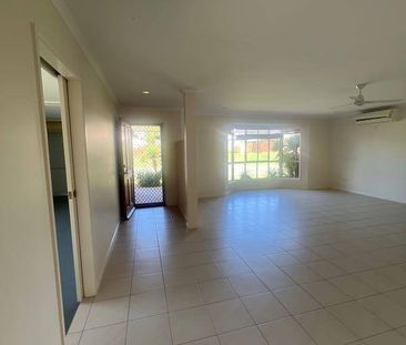 4 BEDROOM FAMILY HOME IN EIMEO - Photo 1