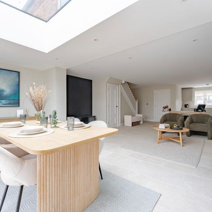 3 bedroom semi-detached house to rent - Photo 1