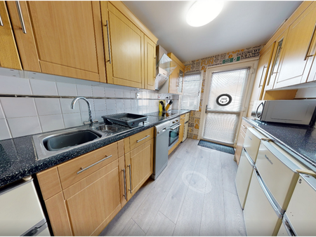 1 bedroom in a house share to rent - Photo 2