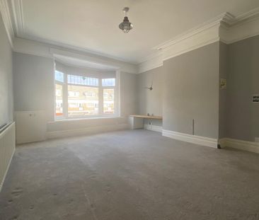 3 bedroom apartment to rent - Photo 1