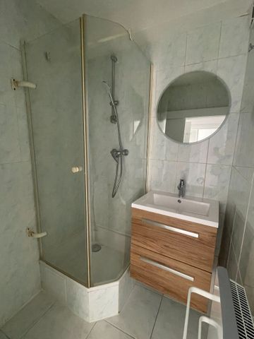 Location Appartement 2 pièces 53m² - Photo 3
