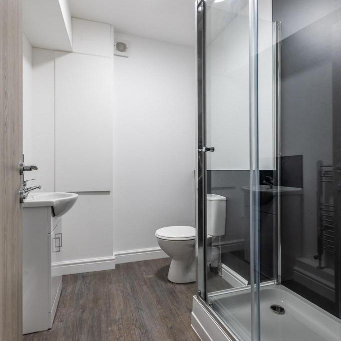 3 bedroom flat to rent - Photo 1