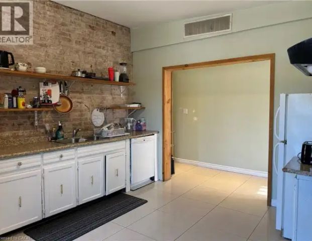 5 COLBORNE Street S | 5 COLBORNE Street S, Simcoe - Photo 1