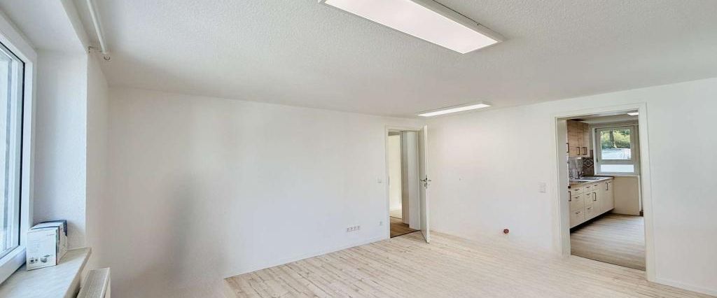 3-Zi.-Maisonettewohnung mit Terrasse und KFZ-Stellplatz in Notzingen. Erstbezug nach Modernisierung. - Foto 1