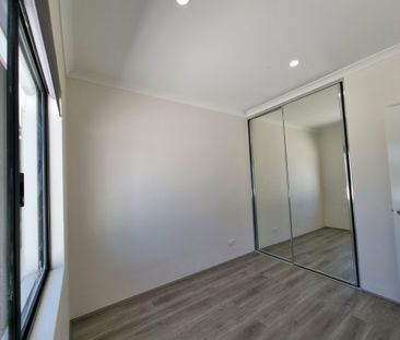 Modern & Low-Maintenance Family Living - Photo 2