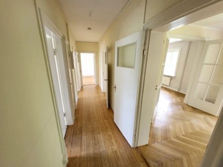 Nähe Stadtpark: Schöne 3,5-Zimmer-Wohnung mit Loggia in zentraler Lage in 23568 Lübeck-St.Gertrud - Foto 2