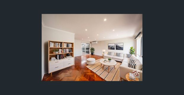 INVITING FAMILY HOME! - Photo 1