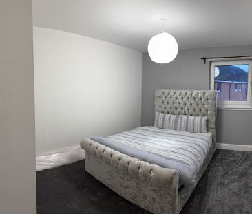 2 Bed Flat, Paisley Road West, G51 - Photo 4