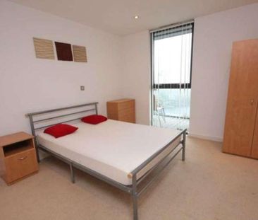 The Quays, Salford, M50 - Photo 2