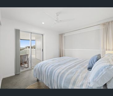 WATCH THE WAVES STRAIGHT FROM YOUR BALCONY - Photo 2