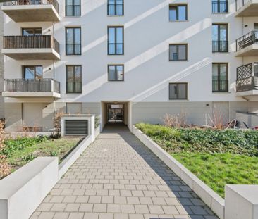 Schöne 3-Zimmer Wohnung mit Dachterrasse unweit vom Schloss Charlot... - Photo 5