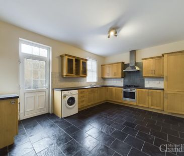 6 Tonaghneave Mews, Saintfield, Ballynahinch, BT24 7PL - Photo 3