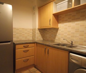 1 bedroom flat to rent - Photo 2
