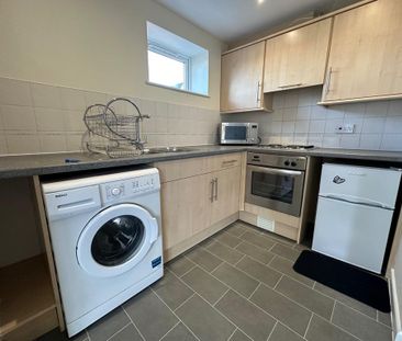 1 bedroom flat to rent - Photo 4