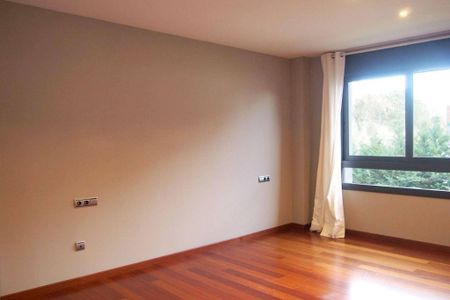 6 room luxury House for rent in Cerdanyola del Vallès, Spain - Photo 2