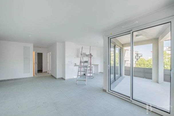 Rental Apartment Bordeaux Saint-Jean - Photo 1