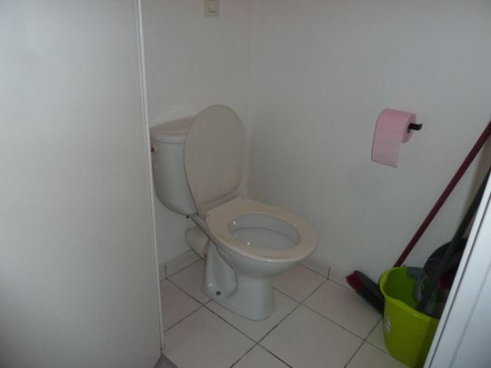 NANTES Schuman T2 meublé tout confort avec parking - Photo 1