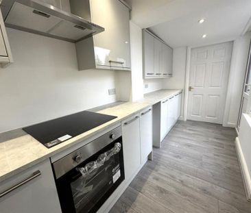 3 Bedroom Semi Detached To Let - Photo 6