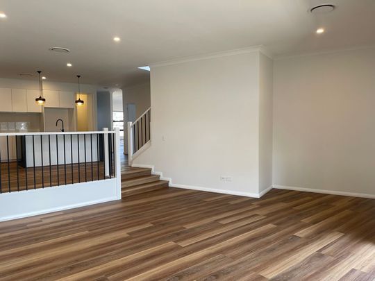 Brand New Luxury Home - Photo 1