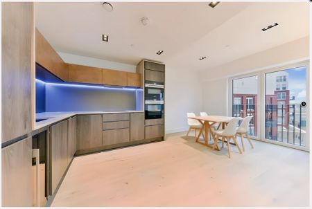 2 Bedroom 2 Bathroom - Photo 3