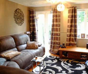 2 Bedroom Semi-Detached House For Rent - Photo 1