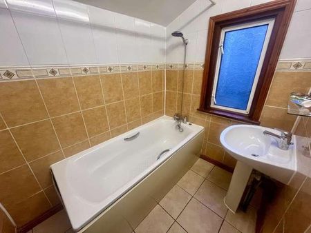 Wych Hill, Woking, GU22 - Photo 4