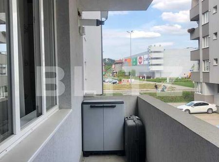 Apartament de inchiriat, 2 camere, 65mp, garaj, prima inchiriere, zona VIVO - Photo 2