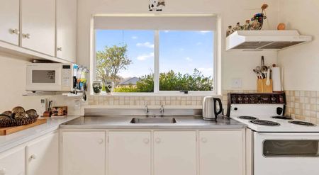 2 Bedroom Standalone - Photo 3