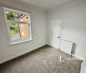 3 bedroom house to rent Mount Pleasant, Kidsgrove, Stoke-on-Trent, ... - Photo 2