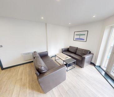 1 bedroom in a flat share to rent - Photo 1