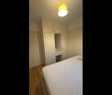 Room in a Shared House, Burnley Road, NW10 - Photo 1
