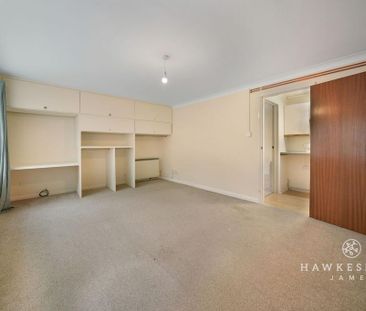 5 bedroom detached house to rent - Photo 3