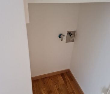 Gutenbergstr. helle 2-Zi-Altbau-Whg. mit EBK und Balkon im 1. OG pe... - Photo 2