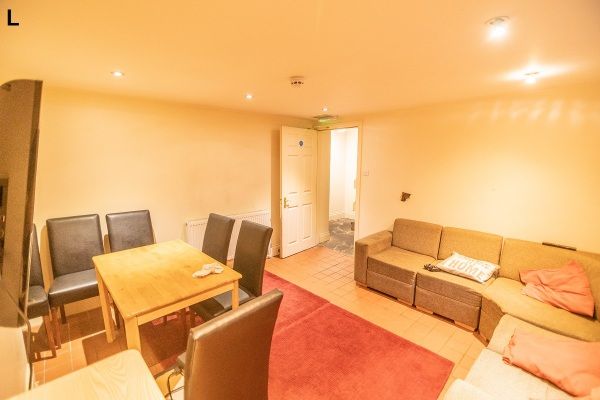 Room 1, 32 Lord Mayor's Walk - Photo 1